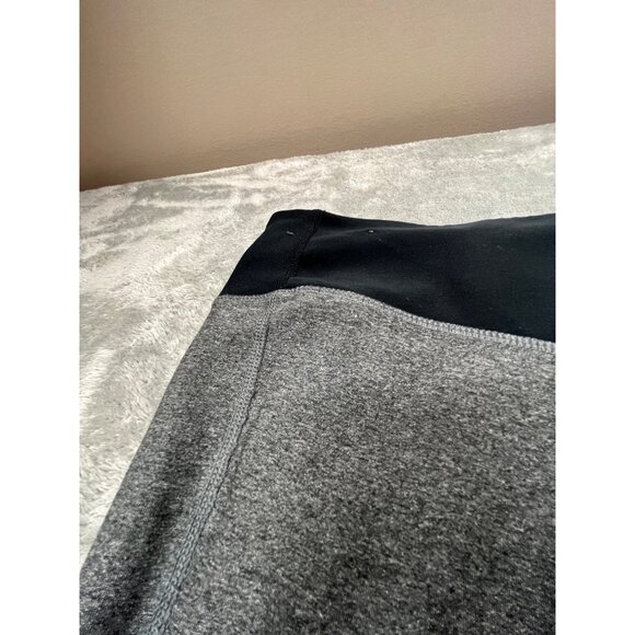 Nike Legend Dri-Fit Womens Medium Gray & Black Athletic Leggings Workout Running - Picture 9 of 10